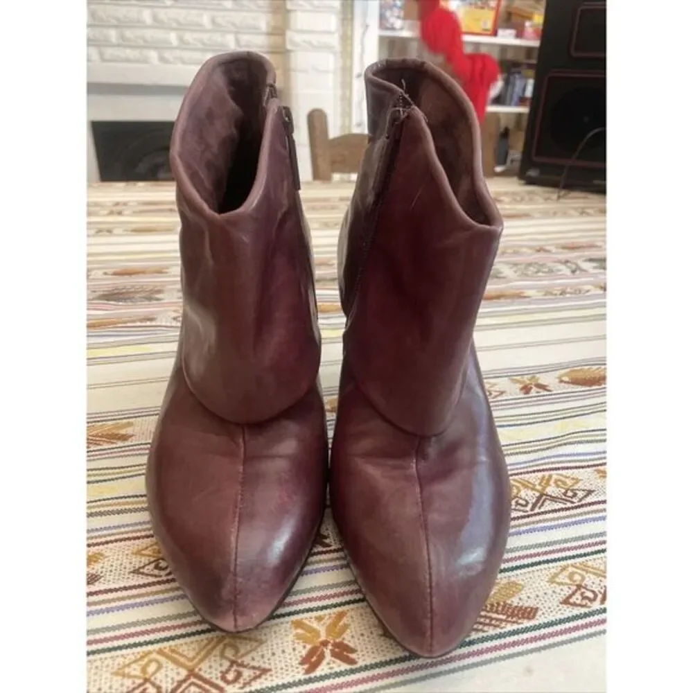 Rare Vintage Nine West Plum Fold Over Boot.  Great Quality And Condition‎